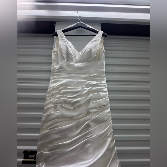 Madison Collection Ivory Satin Wedding Gown – Style 5519 – Size 8 – Corset Back - Picture 5 of 15